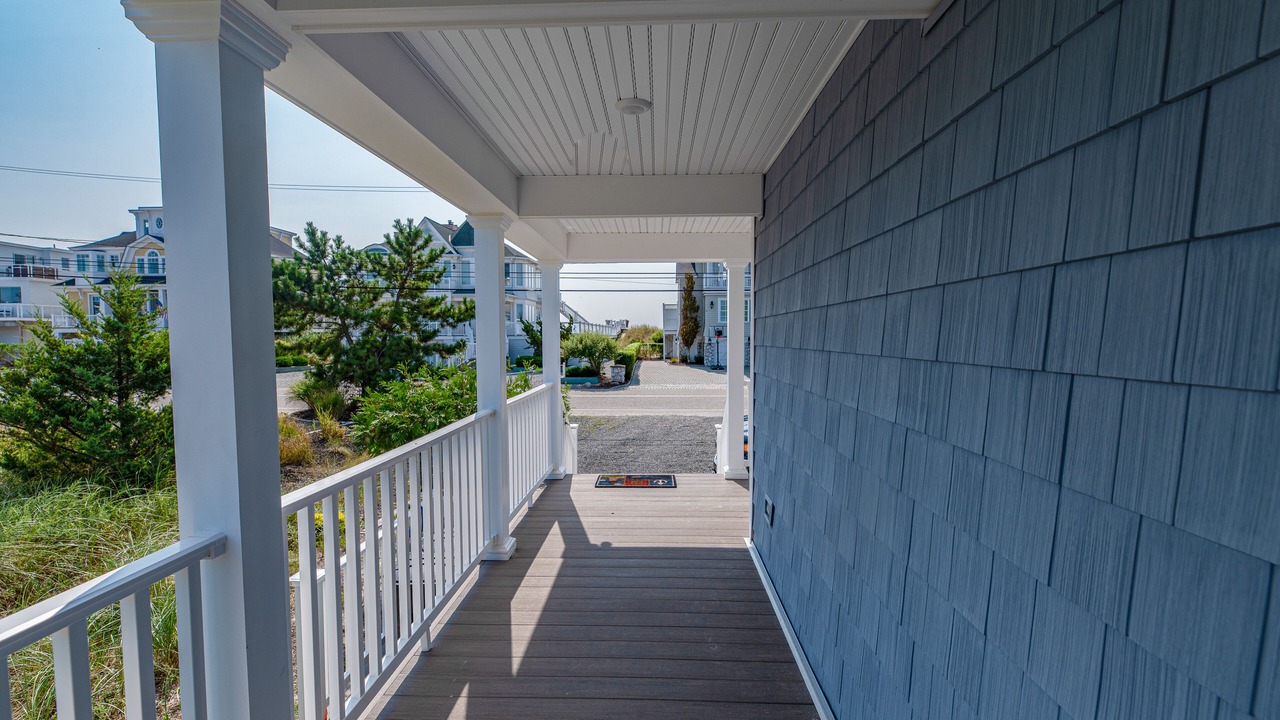 Photo of Patio Balcony in West Hampton Dunes