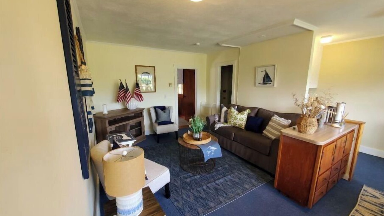Photo of Livingroom in West Harwich