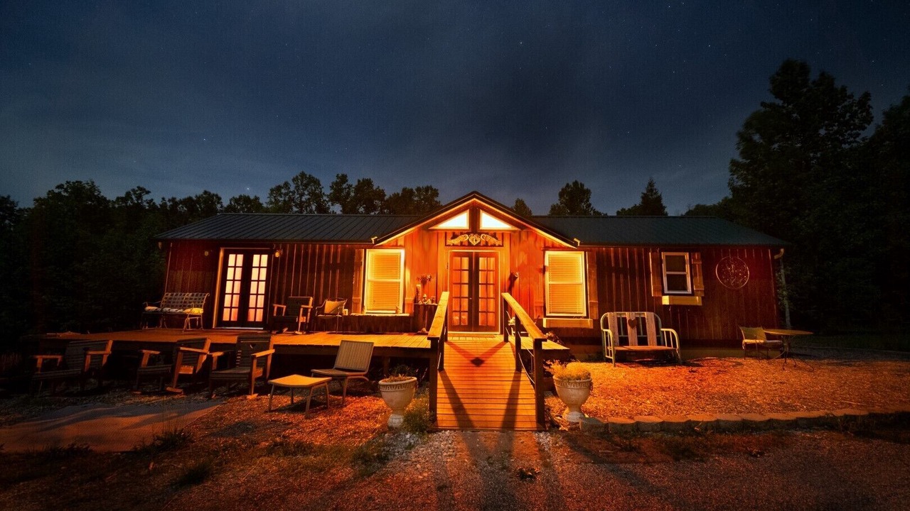 Photo of Outdoor in Leopold