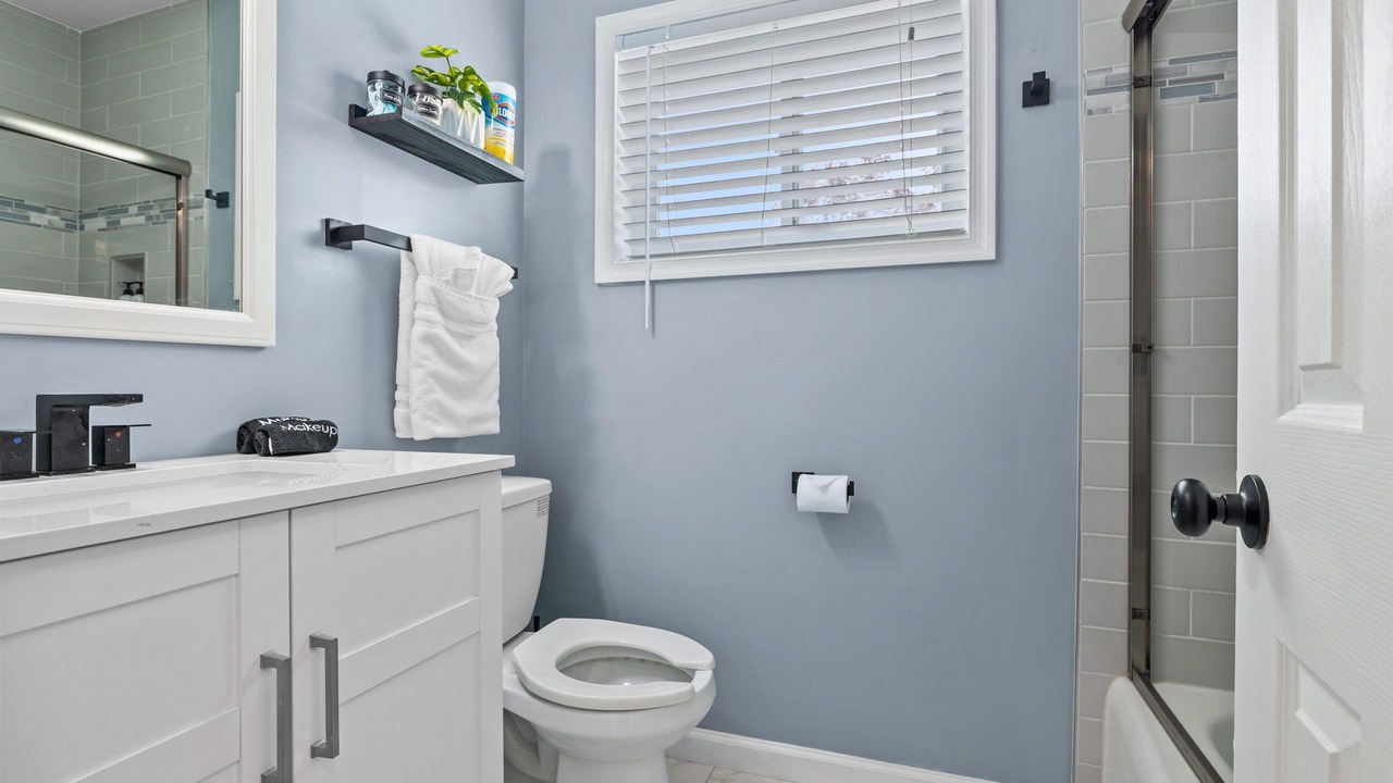 Photo of Bathroom in Fox Hill - Grandview