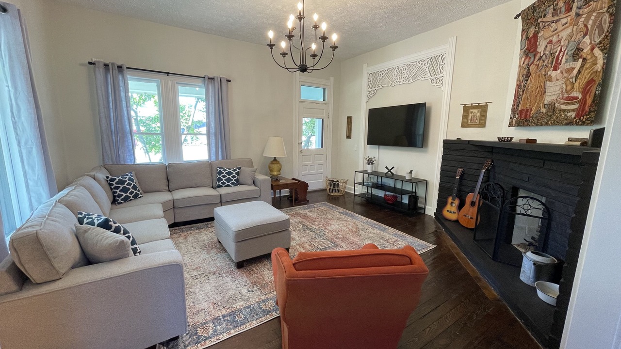 Photo of Livingroom in Nashville