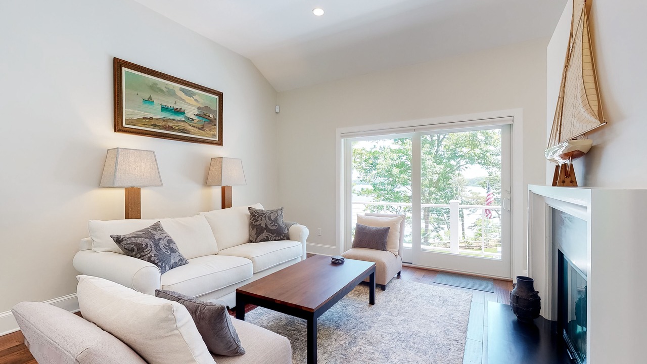 Photo of Livingroom in Yarmouth Port