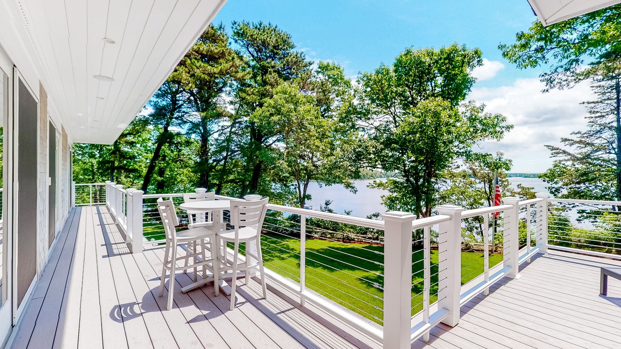 Photo of Patio Balcony in Yarmouth Port