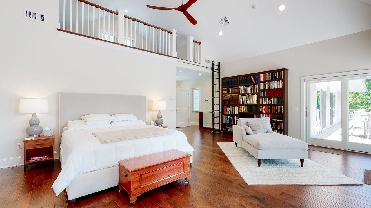 Photo of Bedroom in Yarmouth Port