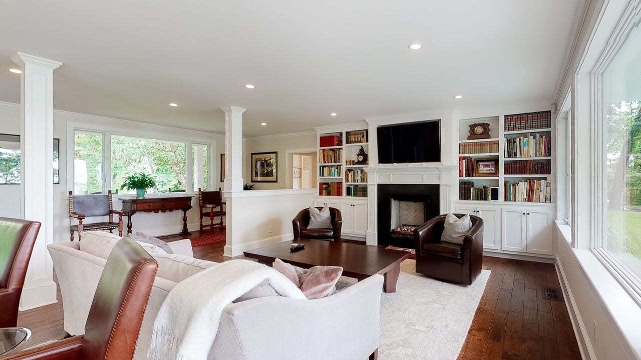 Photo of Livingroom in Yarmouth Port