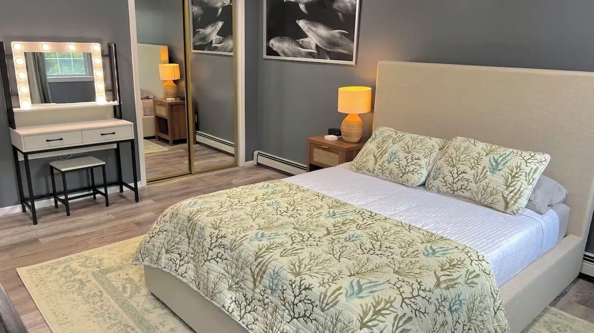 Photo of Bedroom in Shirley