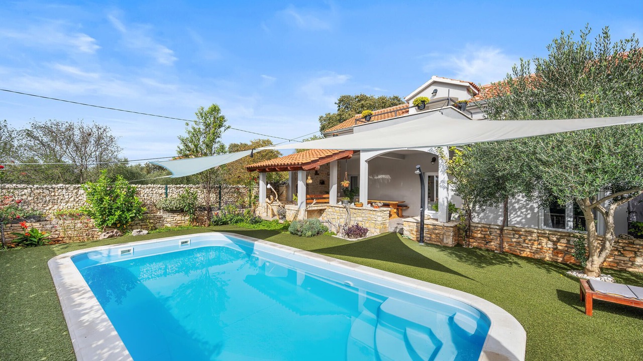 Photo of Outdoor in Promina