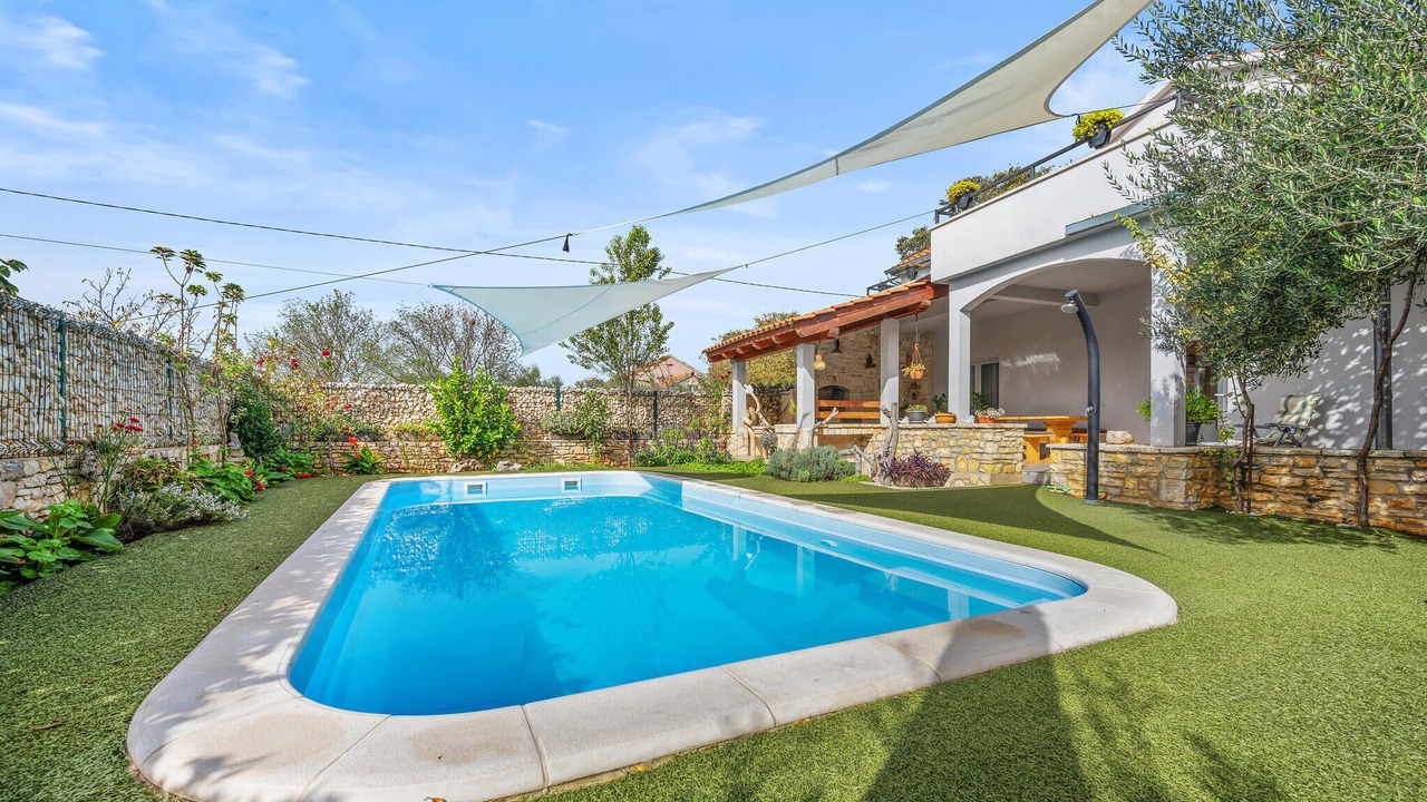 Photo of Outdoor in Promina