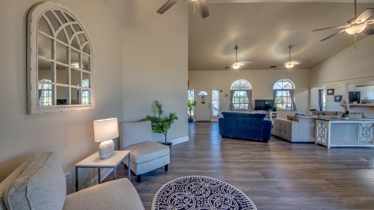Photo of Livingroom in Laguna Shores