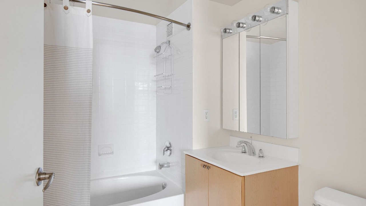 Photo of Bathroom in Hunters Point