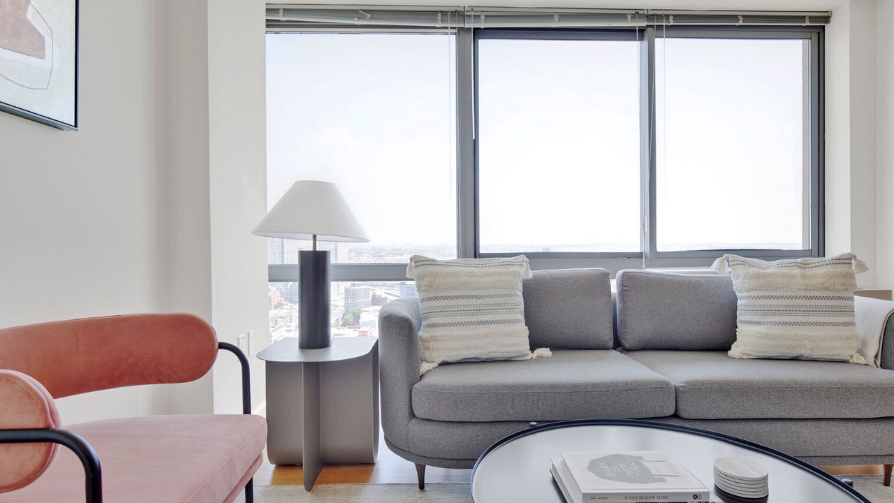 Photo of Livingroom in Hunters Point