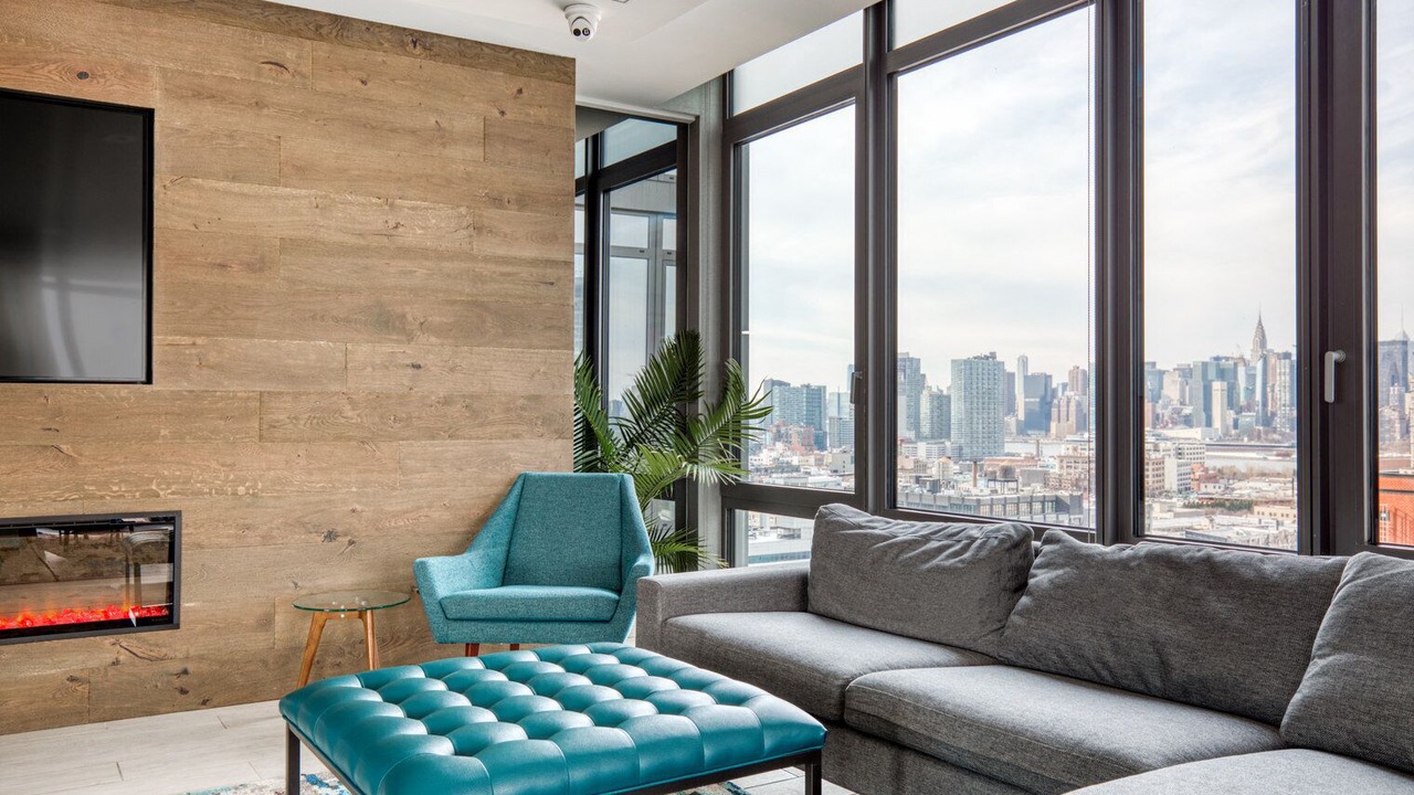 Photo of Livingroom in Hunters Point