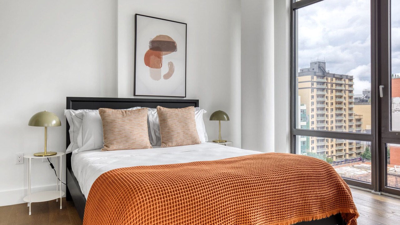 Photo of Bedroom in Hunters Point