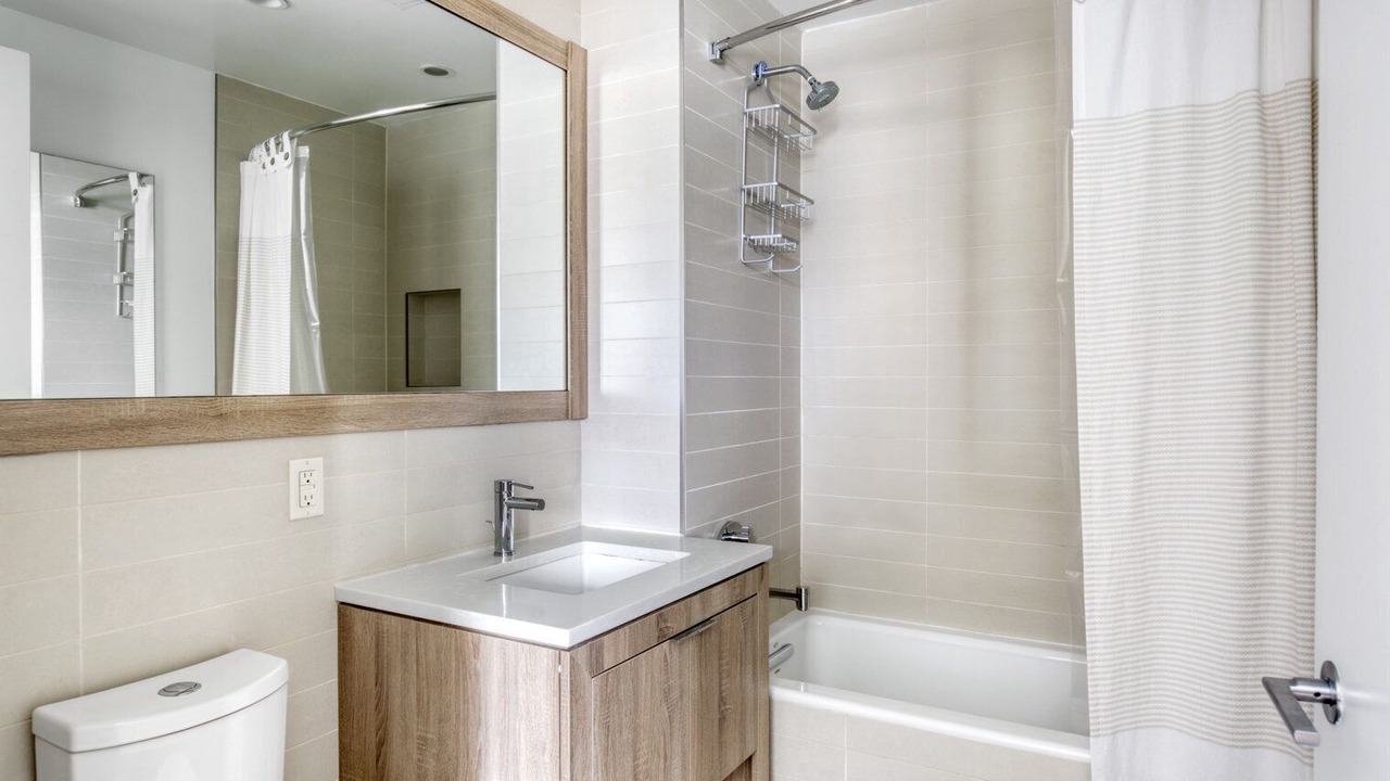 Photo of Bathroom in Hunters Point