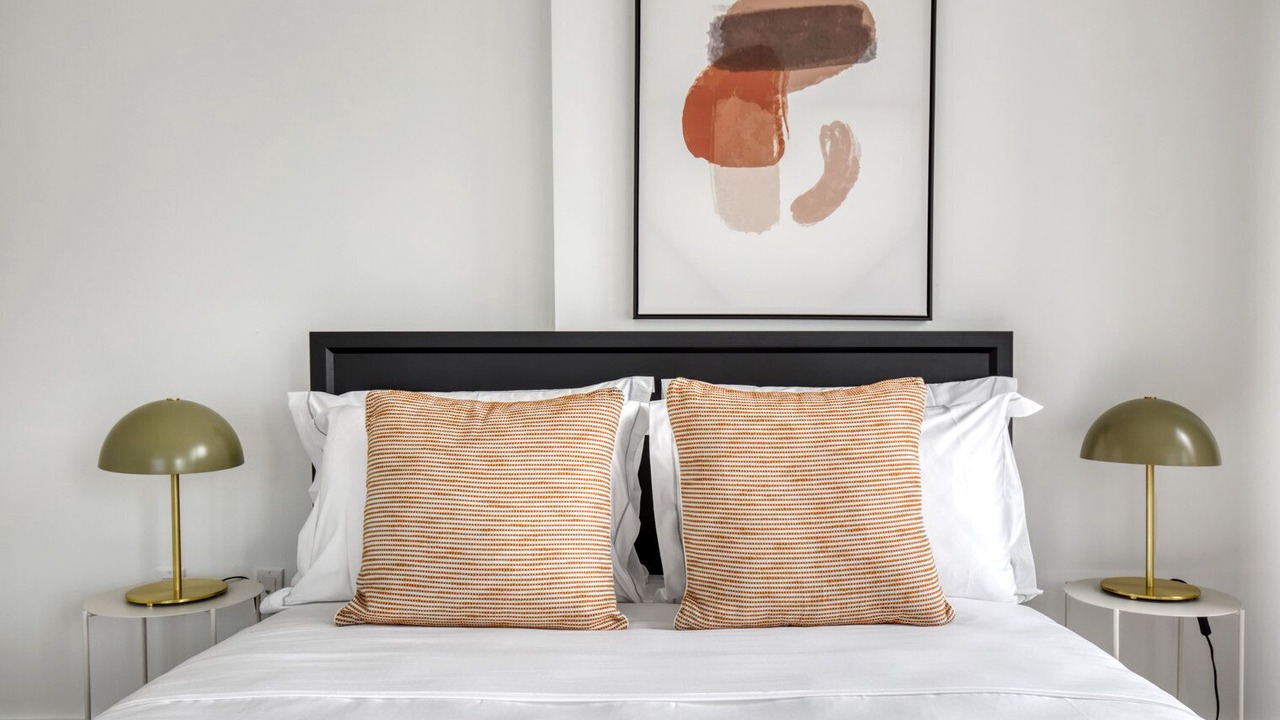 Photo of Bedroom in Hunters Point