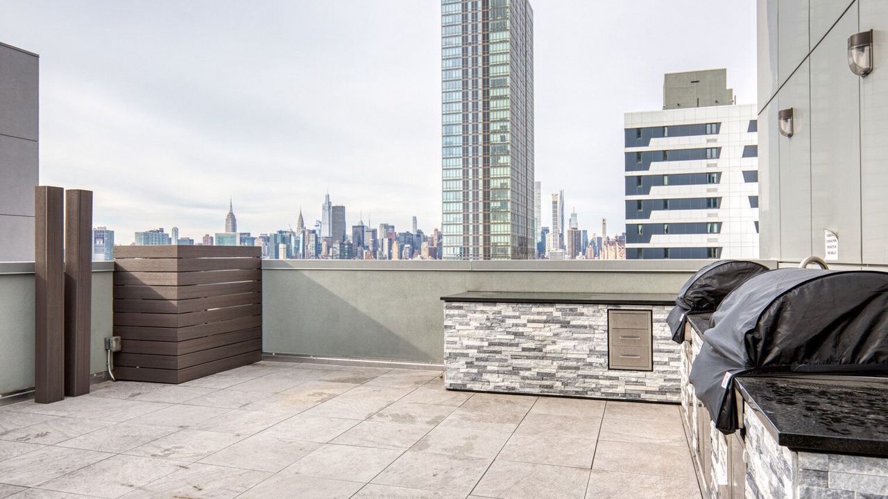 Photo of Patio Balcony in Hunters Point
