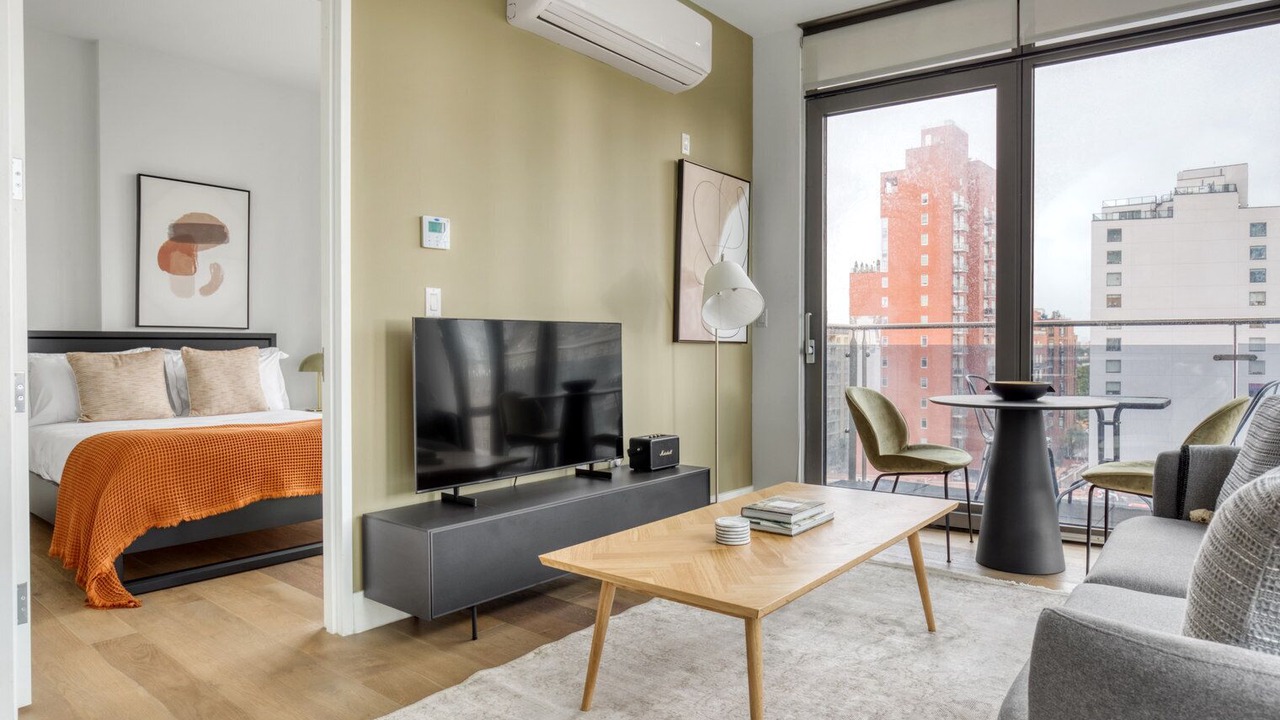 Photo of Bedroom in Hunters Point