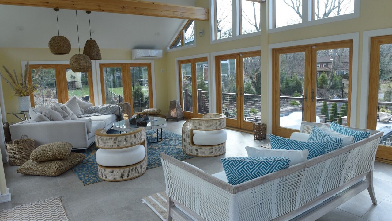Photo of Livingroom in Commack