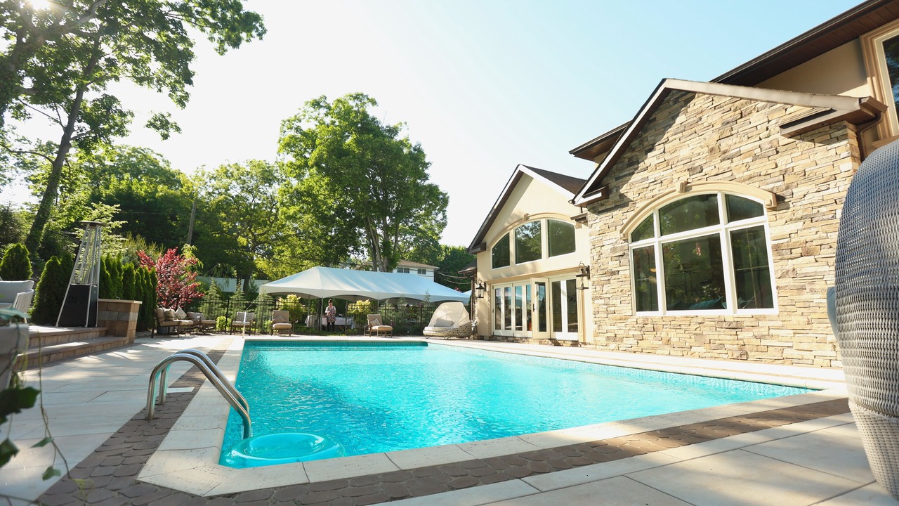 Photo of Outdoor in Commack