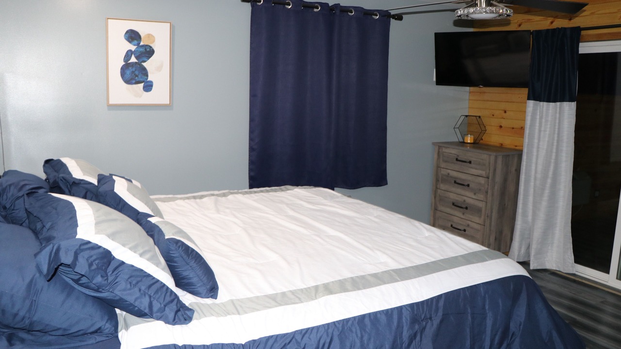 Photo of Bedroom in Miller Beach