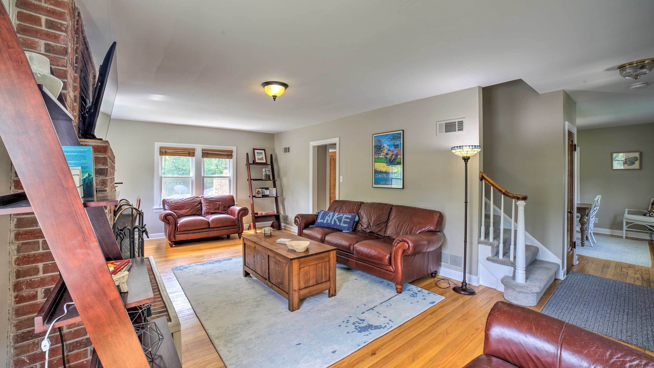 Photo of Bedroom in Miller Beach