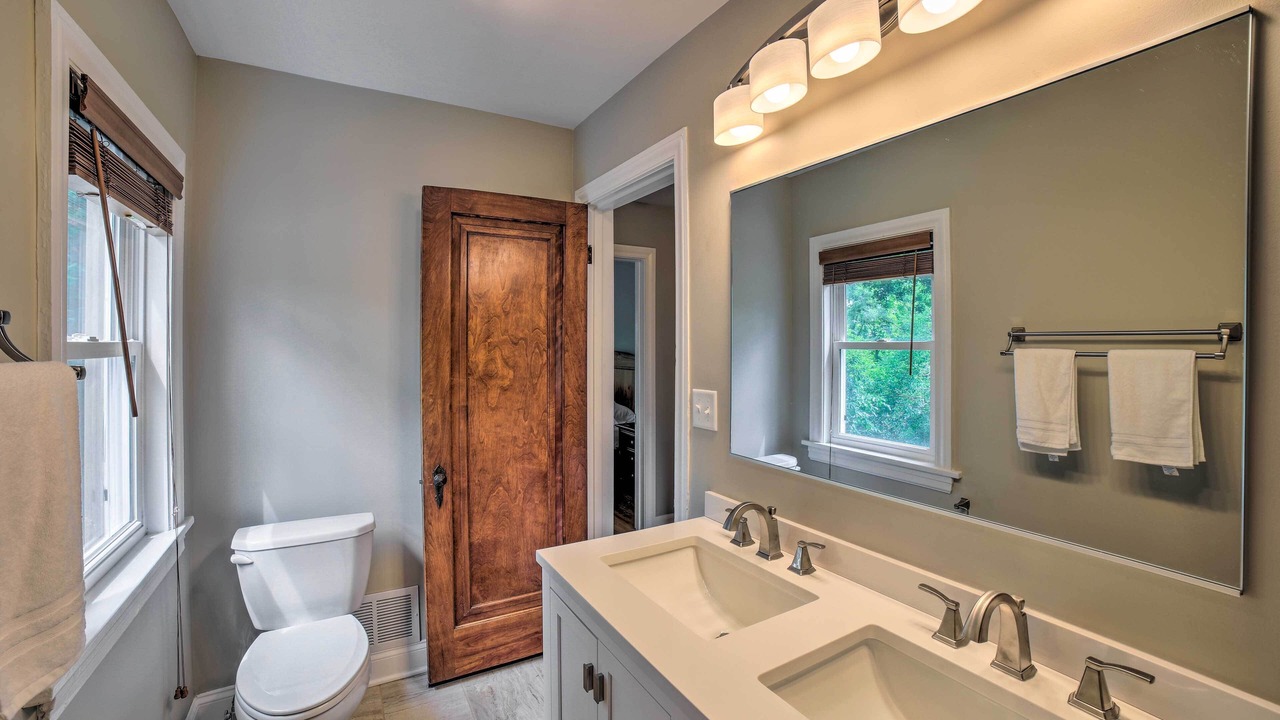 Photo of Bathroom in Miller Beach