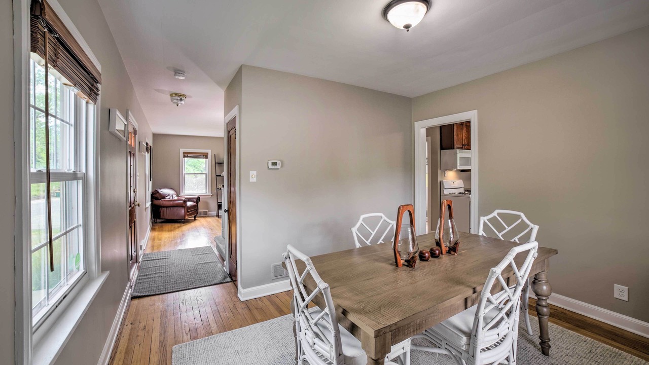 Photo of Bedroom in Miller Beach