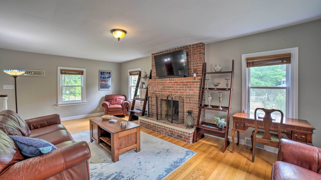 Photo of Livingroom in Miller Beach
