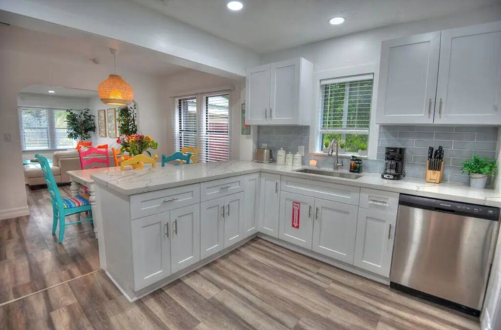 Photo of Kitchen in South Middle River
