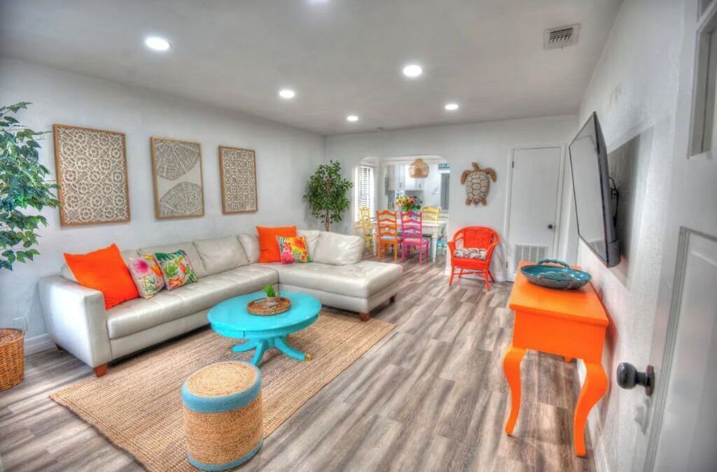 Photo of Livingroom in South Middle River