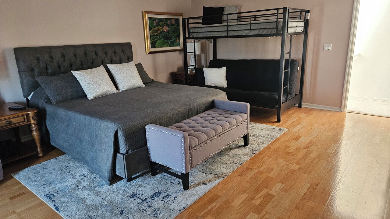 Photo of Bedroom in Laguna Shores