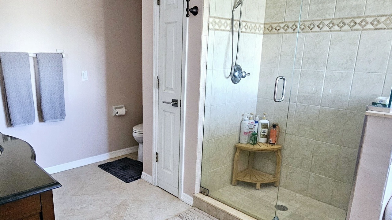 Photo of Bathroom in Laguna Shores