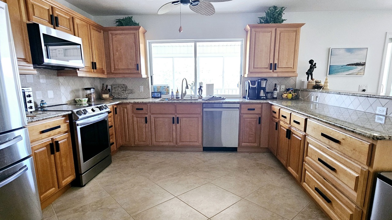 Photo of Kitchen in Laguna Shores