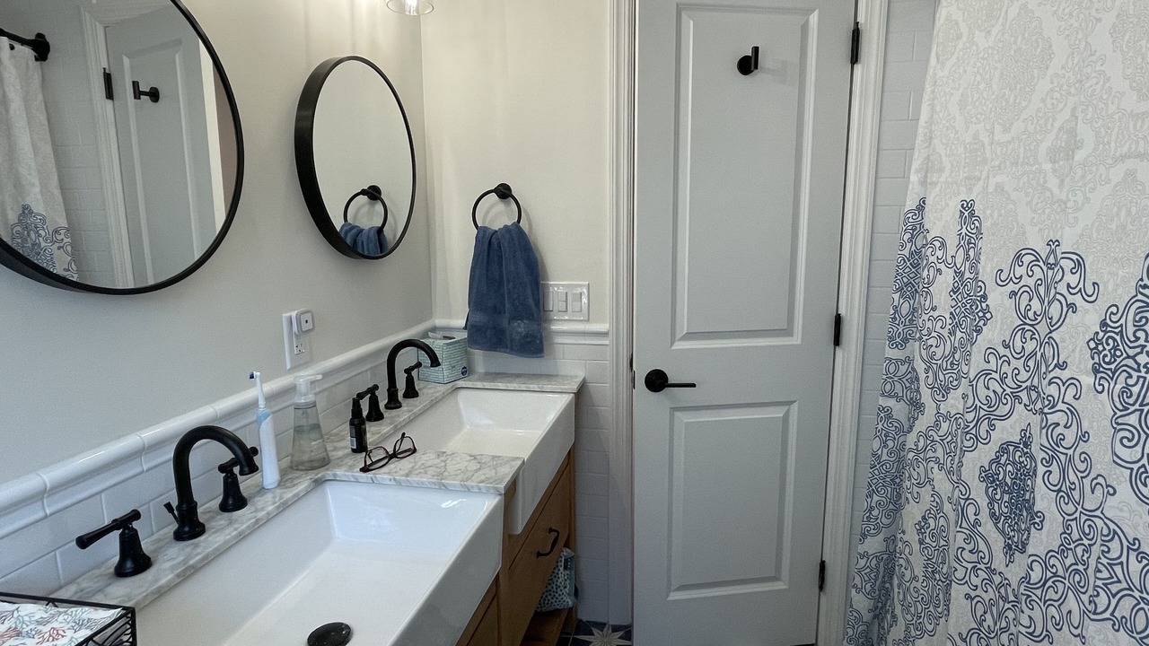 Photo of Bathroom in Cutchogue