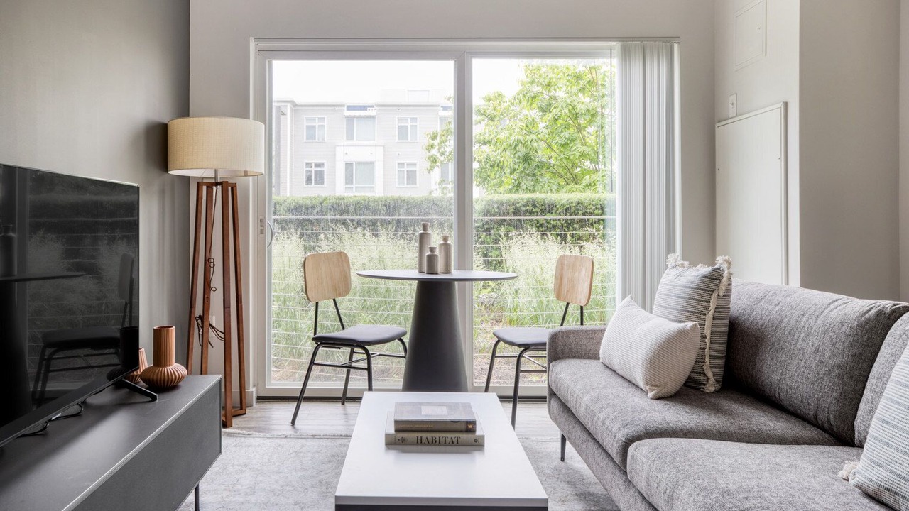 Photo of Livingroom in Cambridgeport