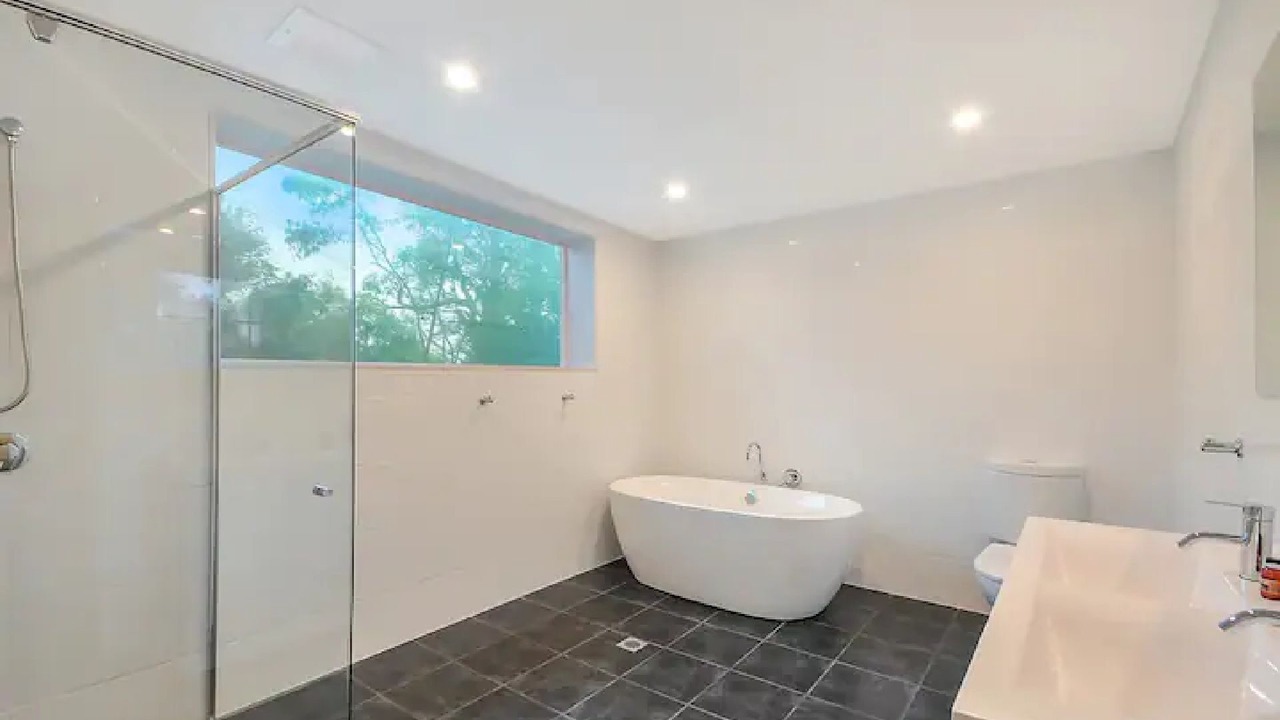 Photo of Bathroom in Leura