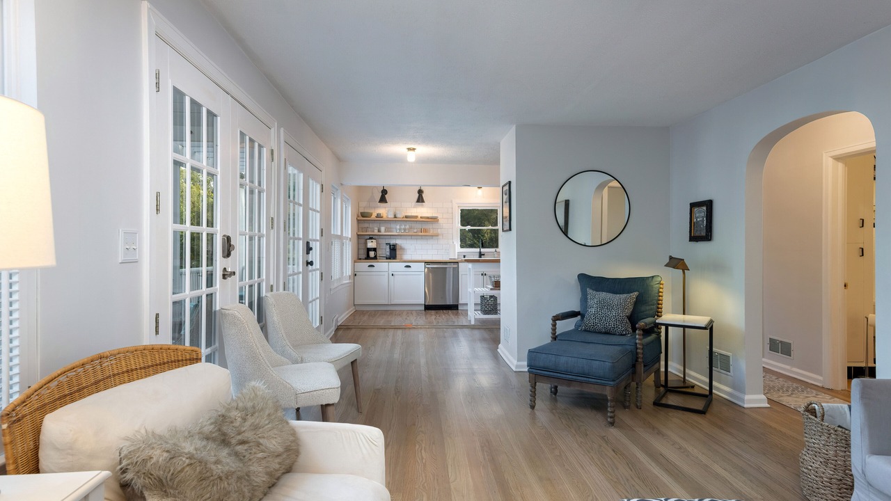 Photo of Livingroom in Miller Beach