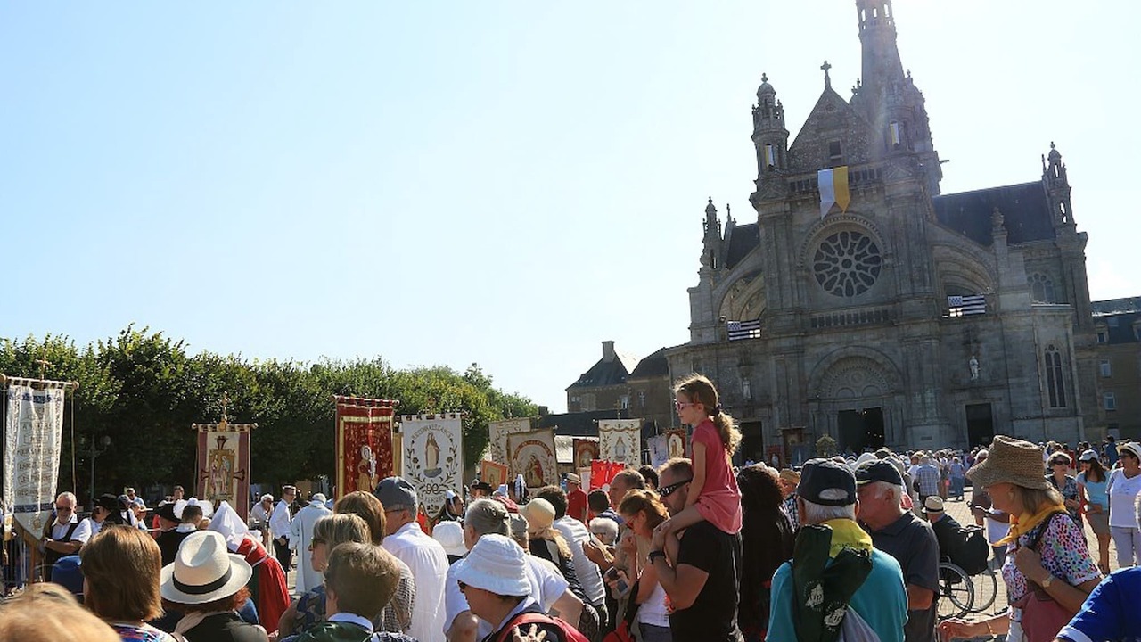 Photo of Others in Auray