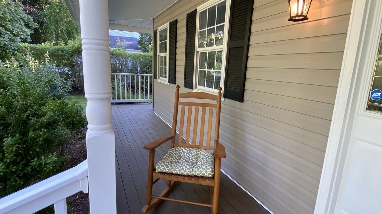 Photo of Patio Balcony in Center Moriches