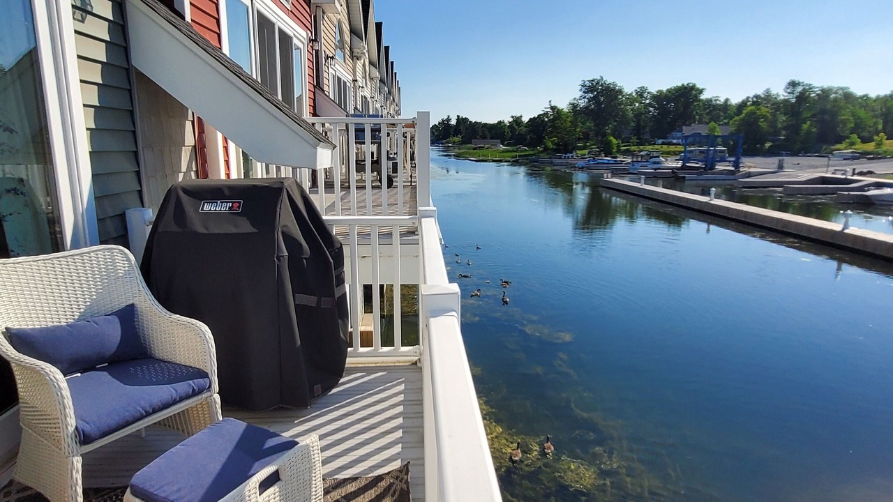 Photo of Patio Balcony in Alexandria Bay
