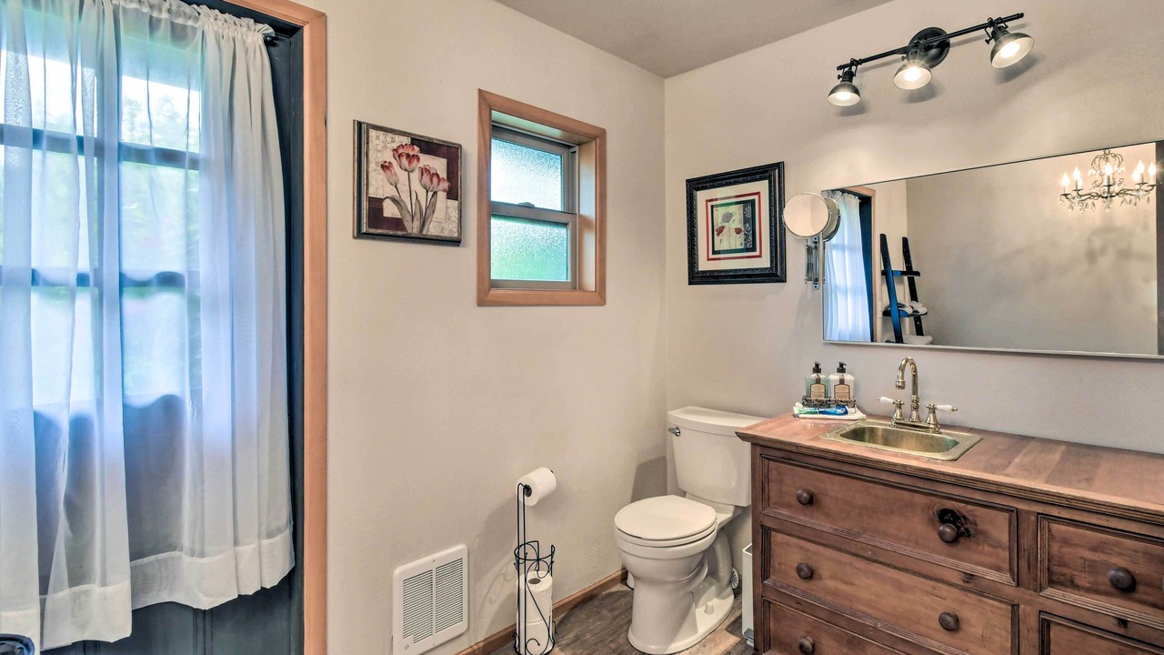 Photo of Bathroom in Union