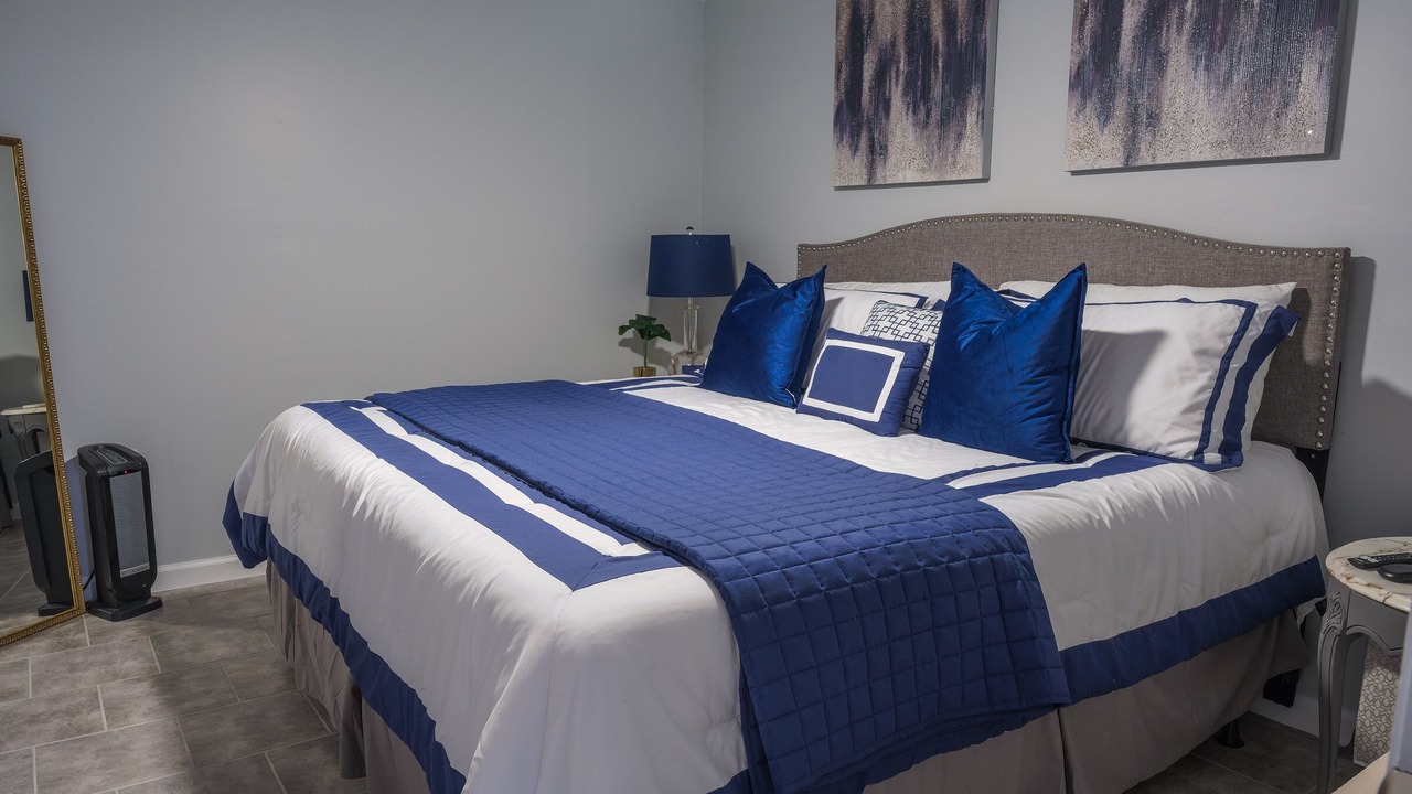 Photo of Bedroom in Roanoke