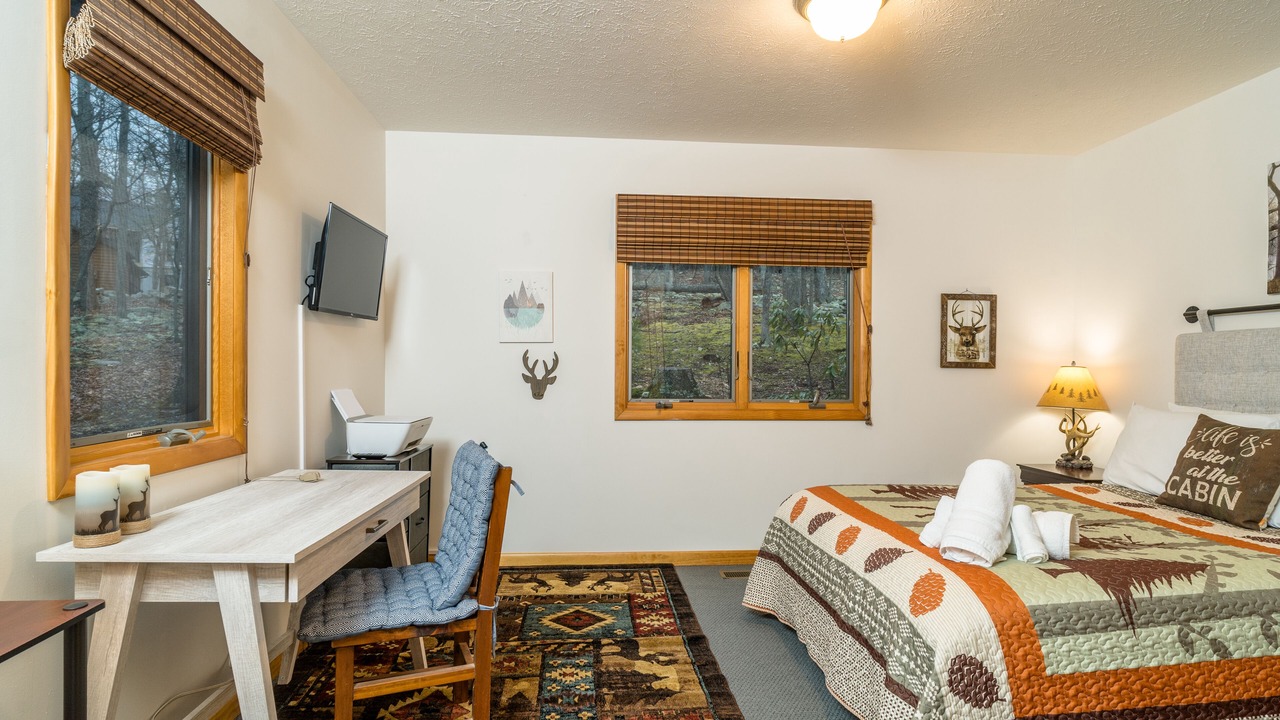 Photo of Bedroom in Massanutten