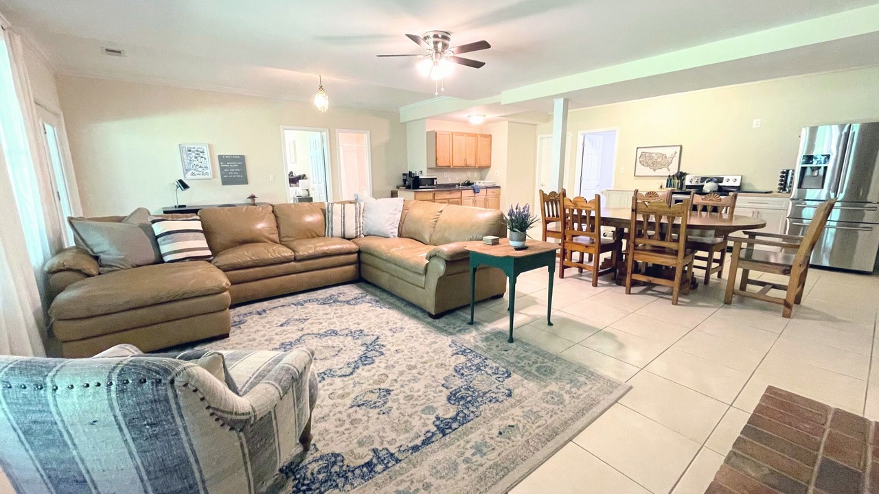 Photo of Livingroom in Springfield