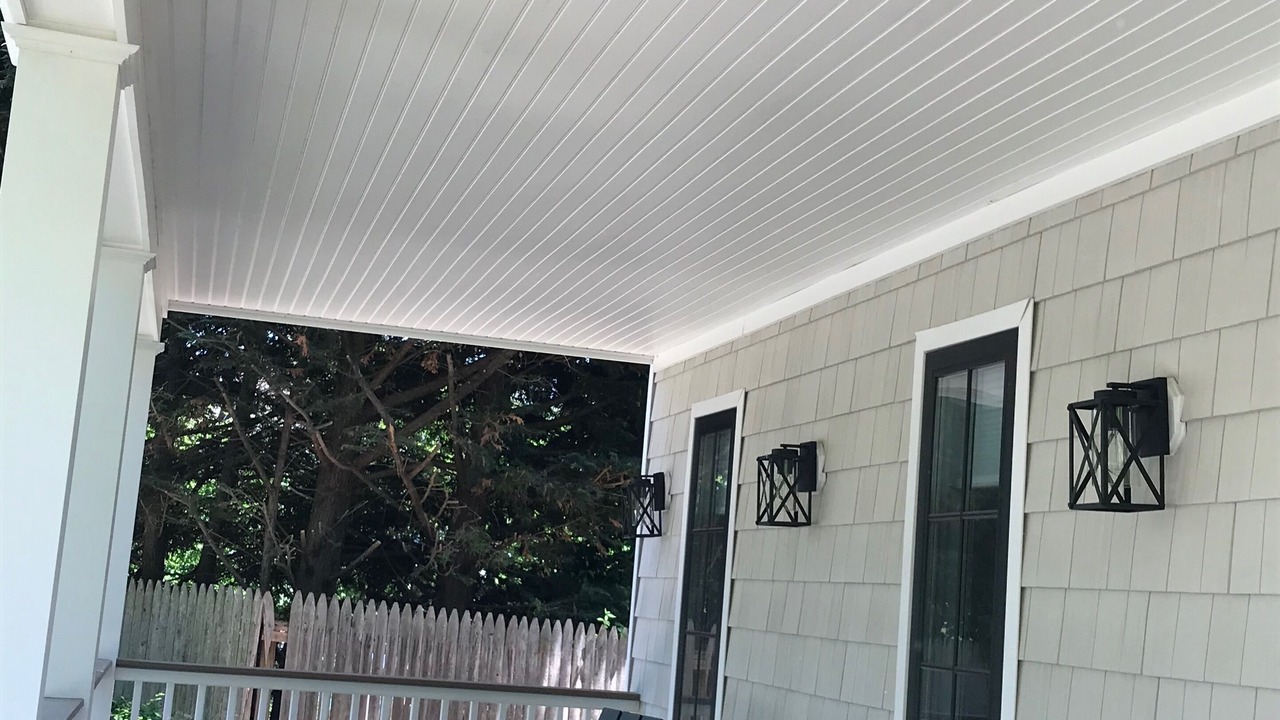 Photo of Patio Balcony in Pipes Cove
