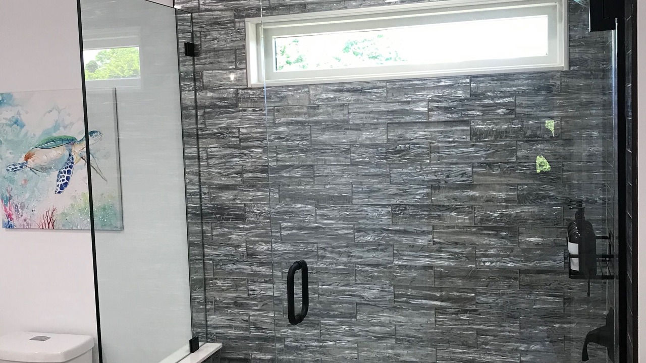Photo of Bathroom in Pipes Cove
