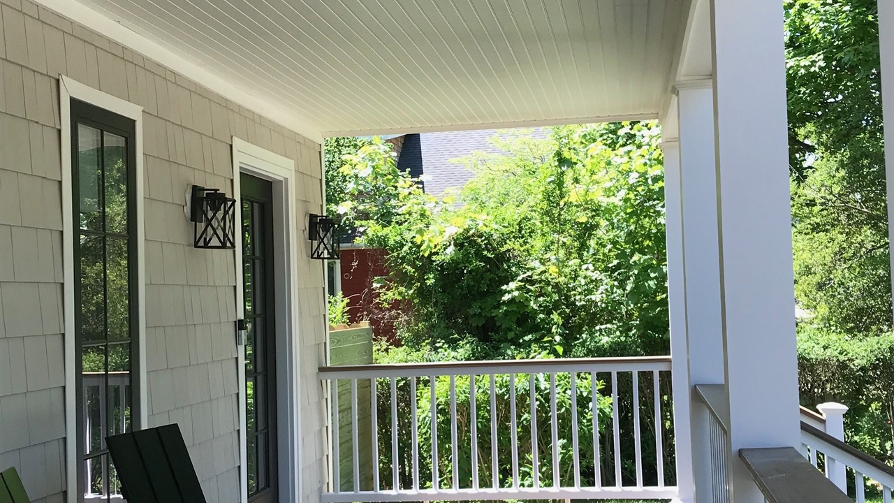Photo of Patio Balcony in Pipes Cove