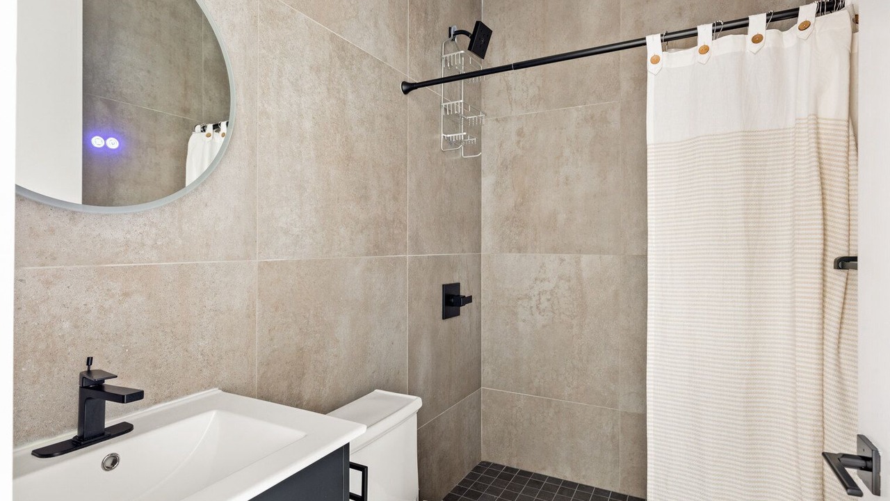 Photo of Bathroom in Carroll Gardens