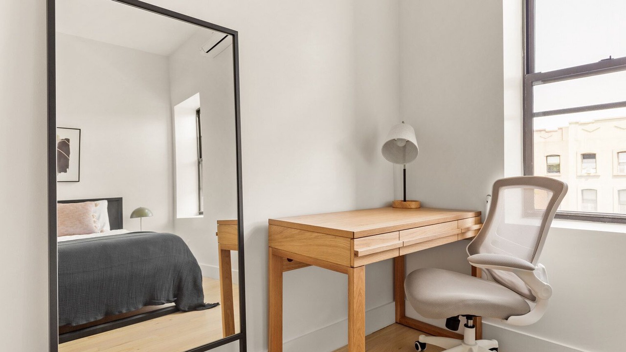Photo of Bedroom in Carroll Gardens