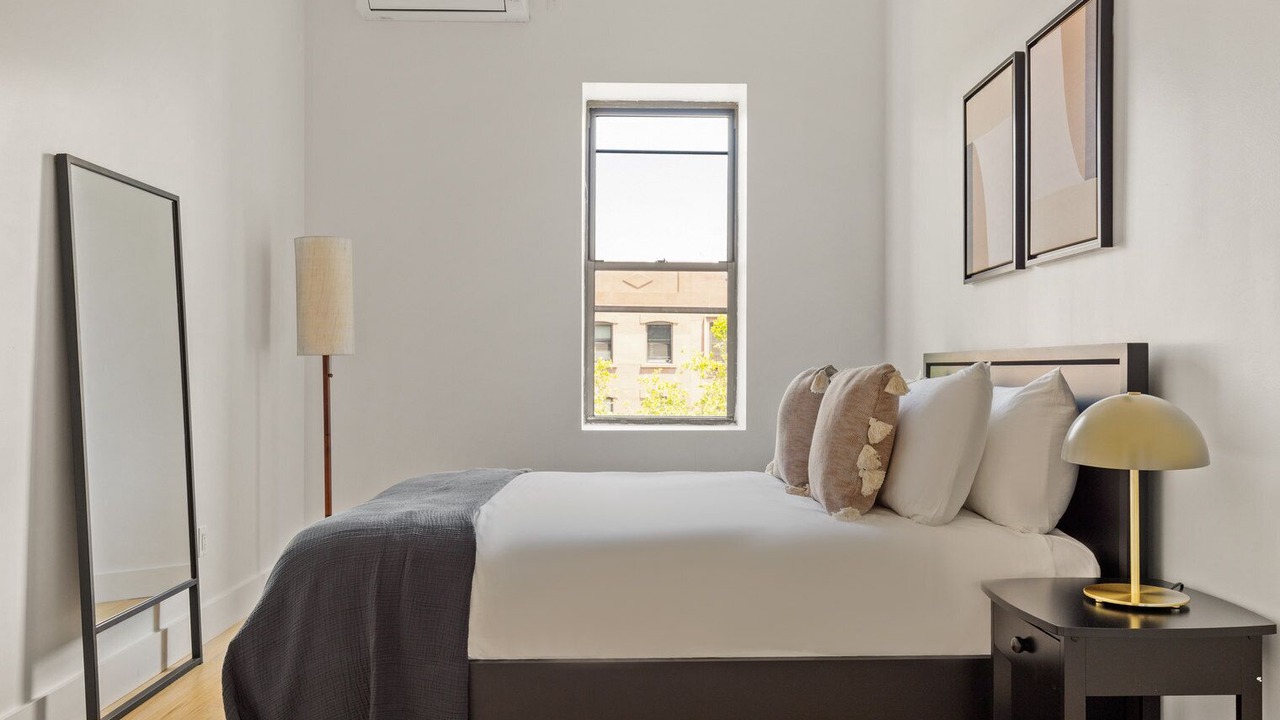 Photo of Bedroom in Carroll Gardens
